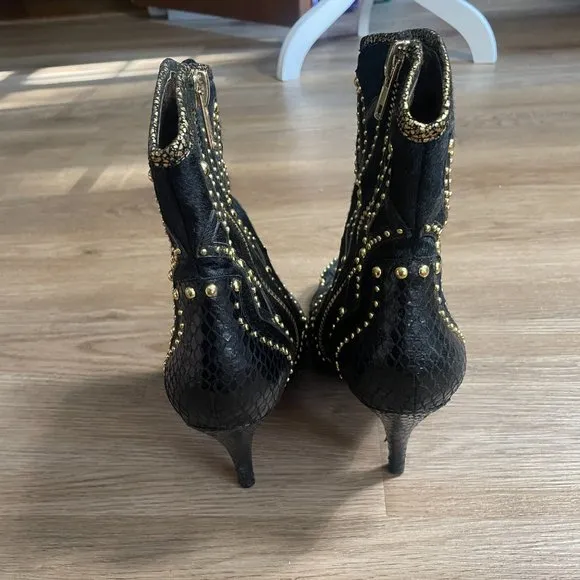 Donald J Pliner Tonto Boots size 8.5 black hair calf heel gold stud watersnake