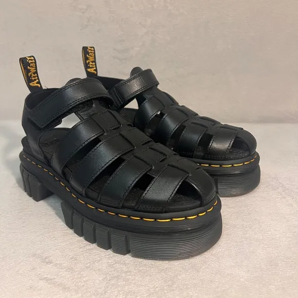 Dr. Martens Ricki Fisherman Platform Sandals Women's Black Chunky Leather Size 9