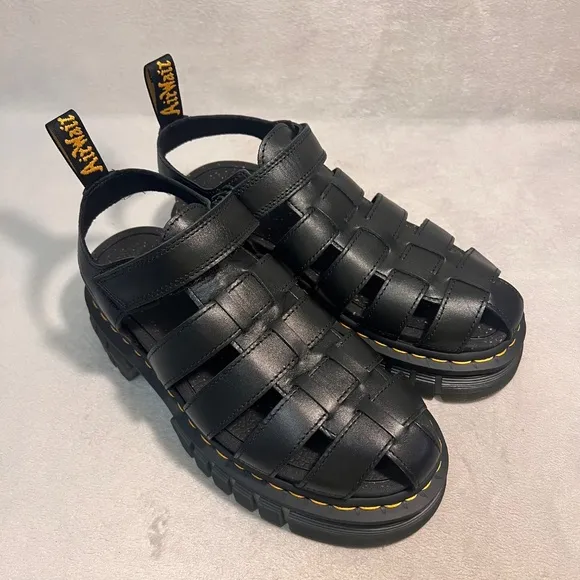Dr. Martens Ricki Fisherman Platform Sandals Women's Black Chunky Leather Size 9