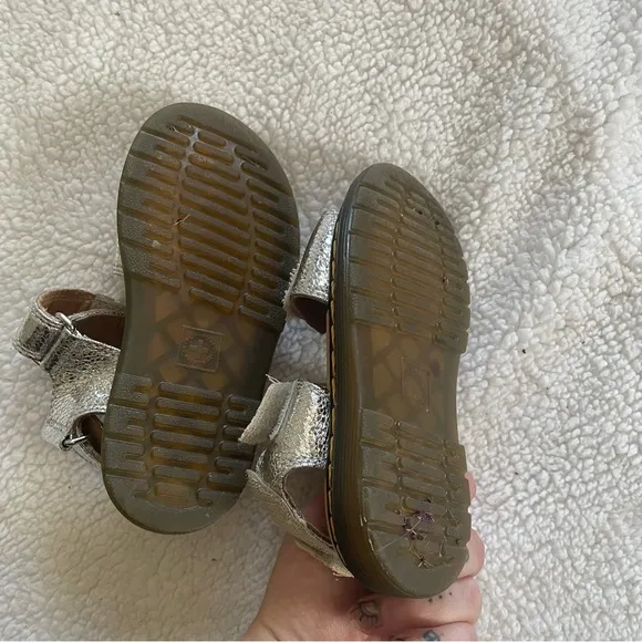 Dr. Martens ROMI LEATHER VELCRO SANDALS in silver