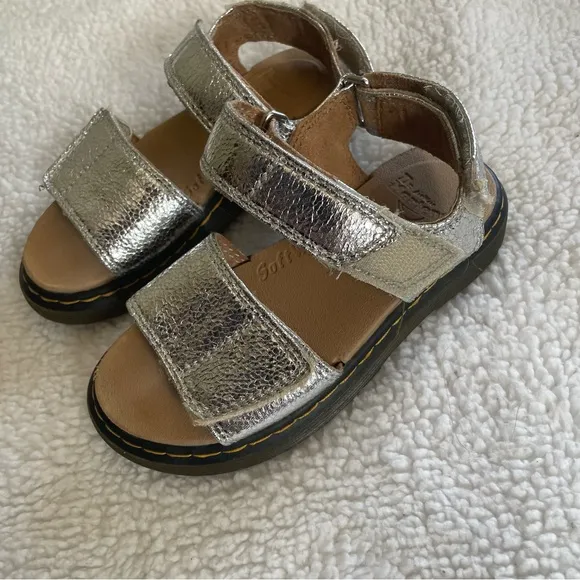 Dr. Martens ROMI LEATHER VELCRO SANDALS in silver