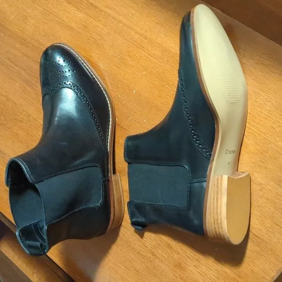 Dune Calf Women's Boots 41 EU London Western look black worn once inside 10.5 US