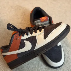 Dunk Low Red Panda