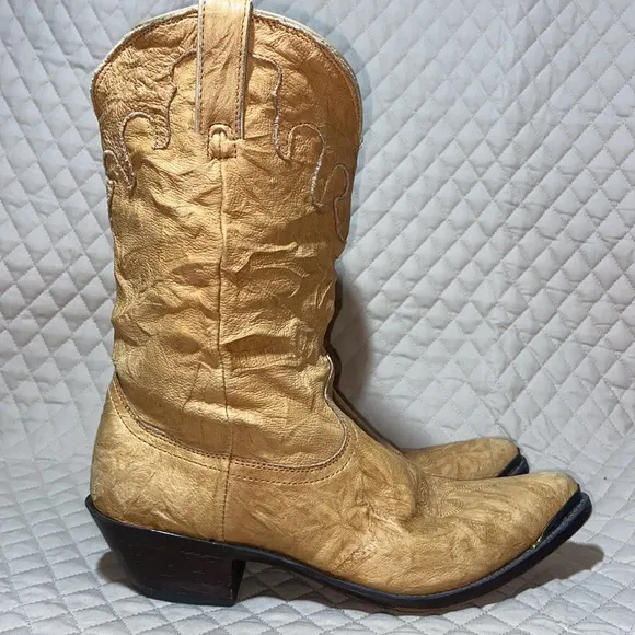 Durango Natural Color Soft Leather Cowboy Boots. Wooden Heel. Size 8M. Like New.