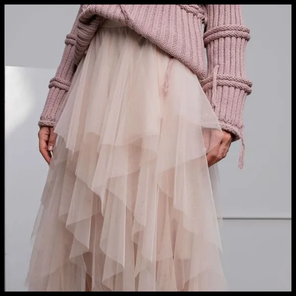 EASEL &quot;Fairy Tale&quot; Tiered Mesh Overlay Waterfall Lined Midi Maxi Ballerina Skirt