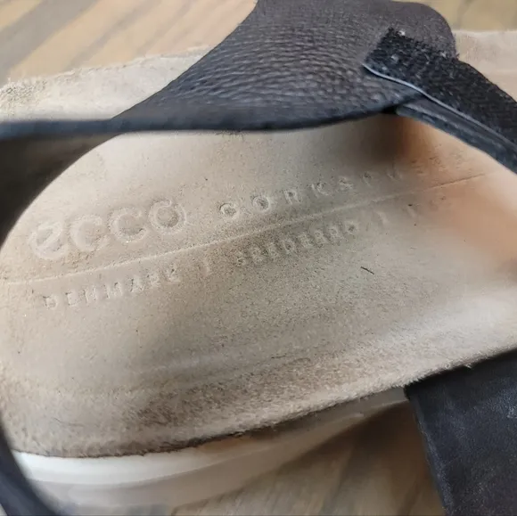 ECCO Black Pebbled Leather Flowt Wedge Cork Sandal Women's Size US 10-10.5 EU 41