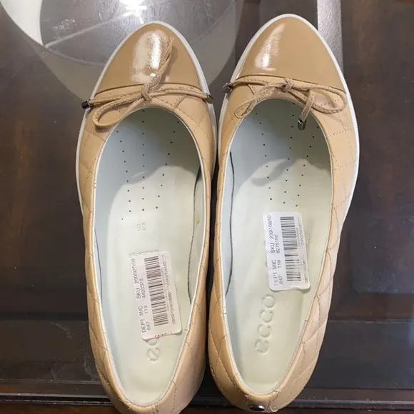 ECCO GILLIAN BALLERINA FLATS SNEAKERS.