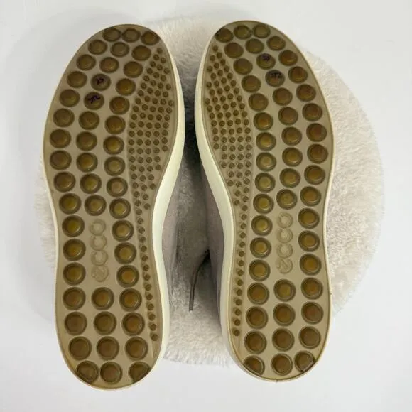 ECCO Mens Soft 7 Sneaker Gray Nubuck Mens US 8 Casual Leather Walking Shoes