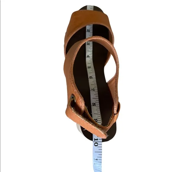 Ecote Wood Wedge Leather Sandals