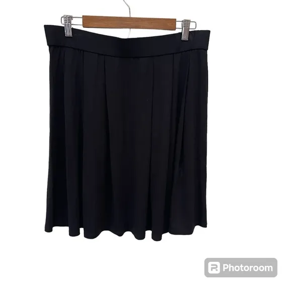Eileen Fisher Black Short Pleated Skirt Size Large