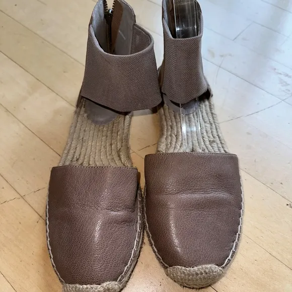 Eileen Fisher Coy Skimmer espadrille flats, 38, CB2366