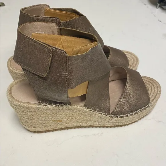 Eileen Fisher Willow Sandal Metallic Bronze Leather Esapadrille Wedge size 7.5