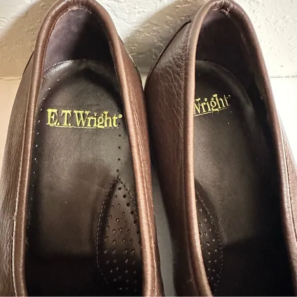 E.T. Wright Made in Italy Brown Leather Tassel Loafers 8.5E