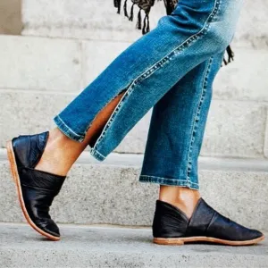 EUC Beek Puffin Loafers - Black - size 6