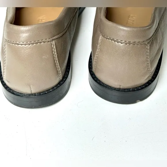 EUC Robert Zur Greige Leather Horse Bit Loafers, size 7.5