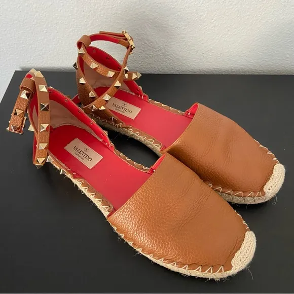 EUC Valentino Rockstud Leather Flat Espadrilles Size 39