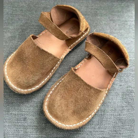 EUC ZARA velcro Sandals