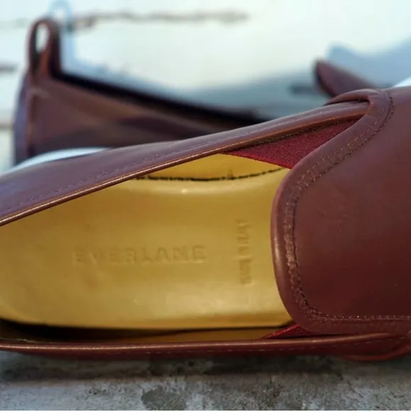 Everlane Italian Leather Burgundy street shoe loafer slip on flats