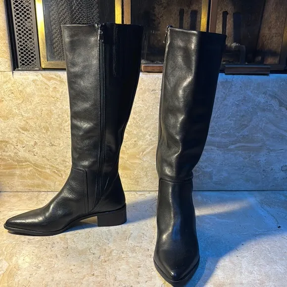 Fabianelli Black Heeled Leather Boots with Wide Calf Design