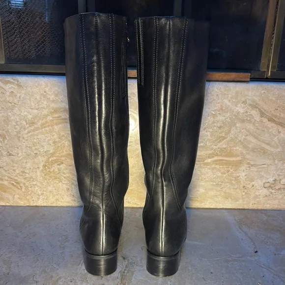 Fabianelli Black Heeled Leather Boots with Wide Calf Design