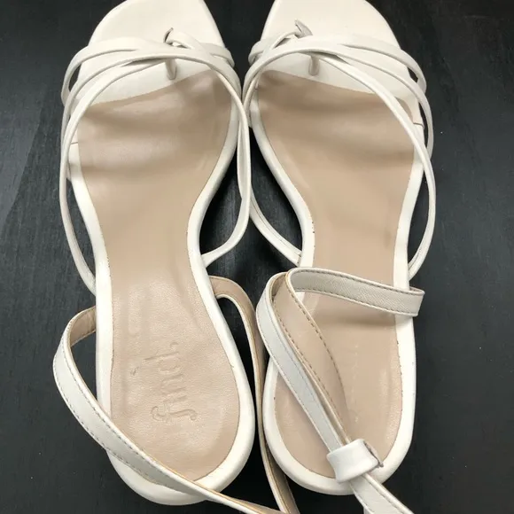 FIND Asymetric Toe Thong Wedge Peeptoe Sandals