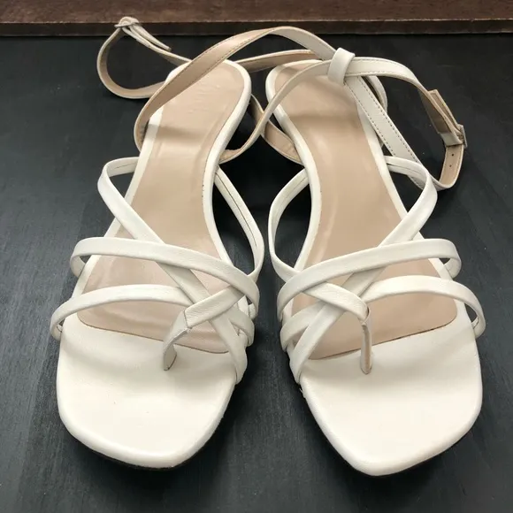 FIND Asymetric Toe Thong Wedge Peeptoe Sandals