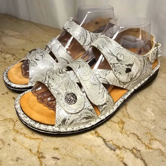 Finn Comfort Womens Silver Metallic Swirl Leather Sandals Size EU 40/US 9-9.5