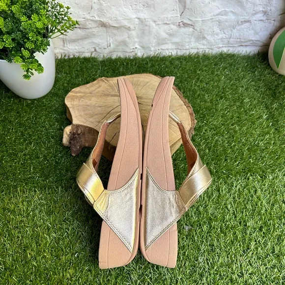 FITFLOP LULU ADJUSTABLELEATHER SANDALS IN PLATINO EU 38 US 7 gently used