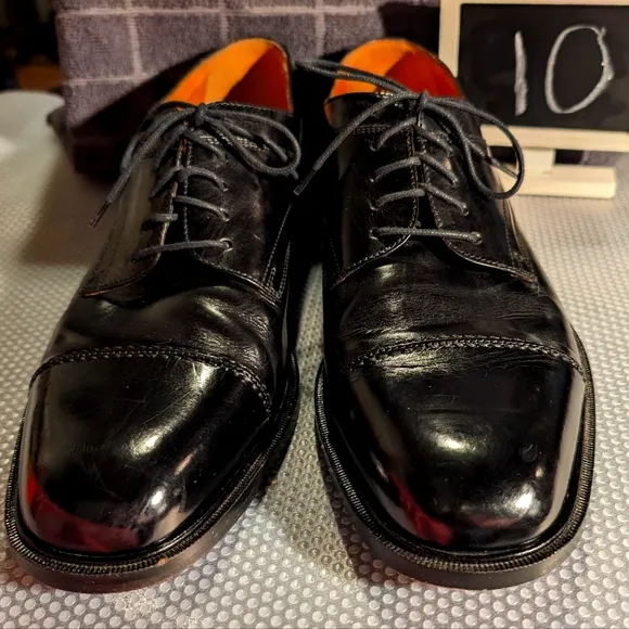 Florsheim Imperial vintage 10 black higloss leather Oxford style lace up loafer