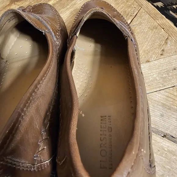 Florsheim Pisa Crocodile Print Loafers Size 10 D excellent pre-owned condition