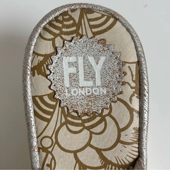 Fly London Yakin Wedge Distressed Leather Sandals Sling Back Cool Pearl Size 39