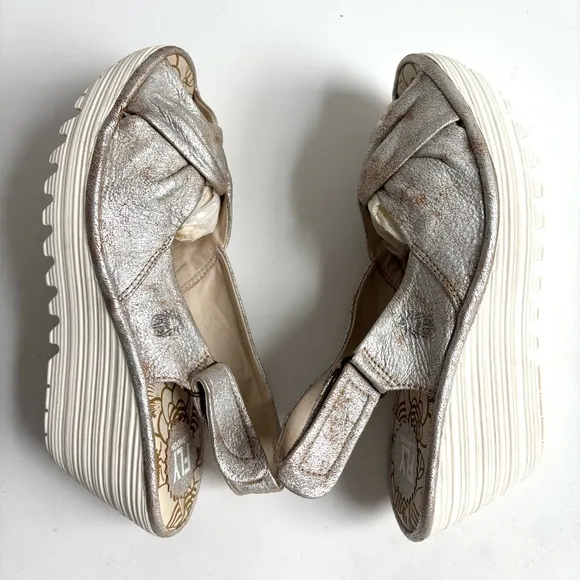 Fly London Yakin Wedge Distressed Leather Sandals Sling Back Cool Pearl Size 39