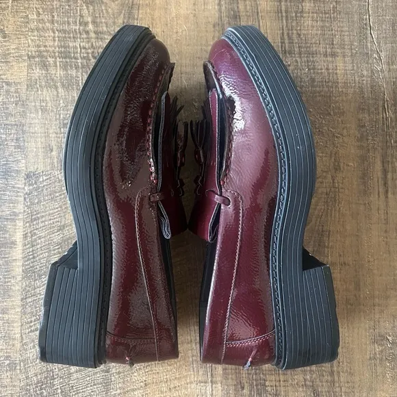 Franco Sarto Women's Size 8.5 Carolynn Lug Sole Loafers Burgundy Office Church