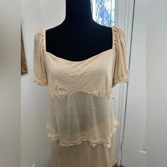 Free People Avida Set in Sand size Large - NWT
