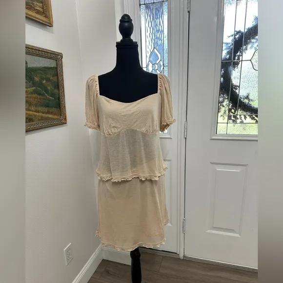 Free People Avida Set in Sand size Large - NWT