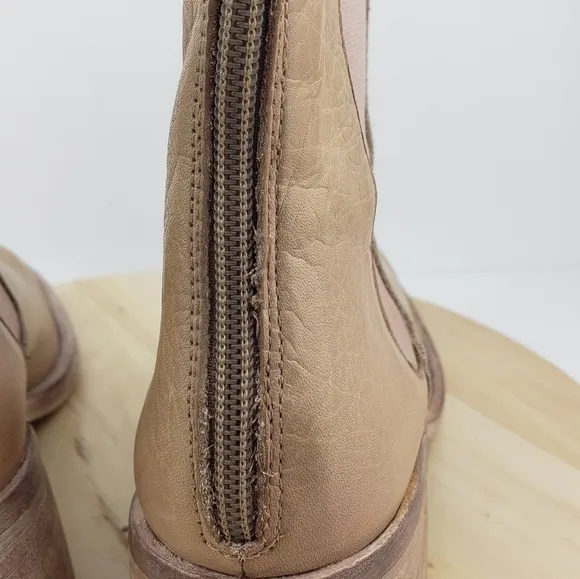 Free People Essential Chelsea Boot Size 38  Sandy Beige Stacked Heel Classic