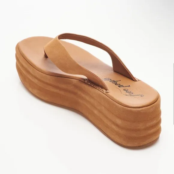 Free People NIB Haven Thong Platform Sandals Sz US 9 in tan