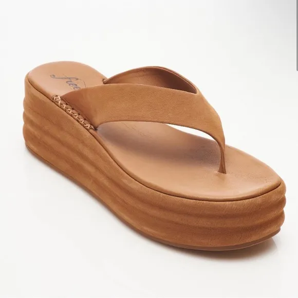 Free People NIB Haven Thong Platform Sandals Sz US 9 in tan