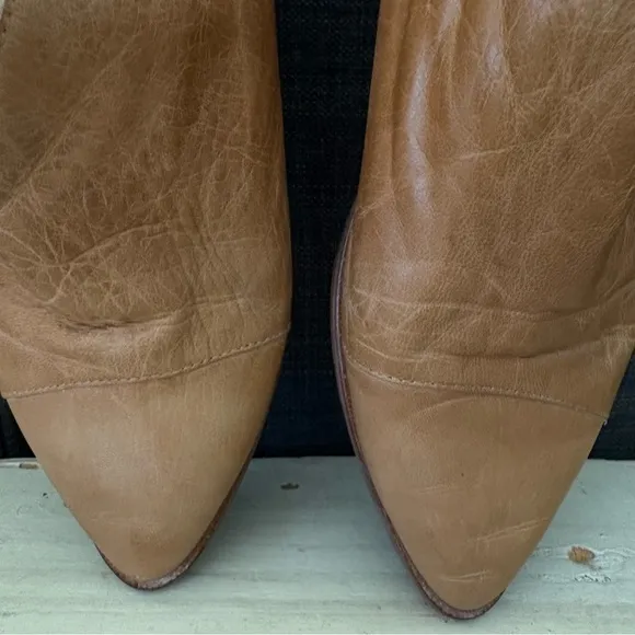 Free People Royale Leather Flat Camel Size 8.5 Retails $198.00