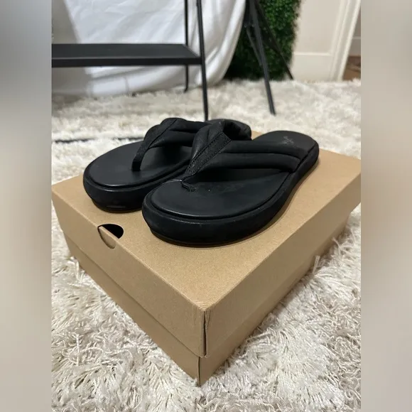 ❤️Free People Wonderland Thong Sandal