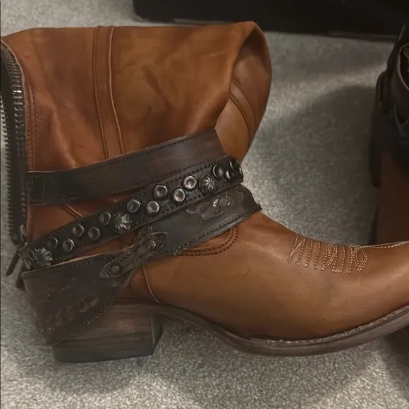 Freebird Rodondo boots in whiskey size 8, NIB original packaging