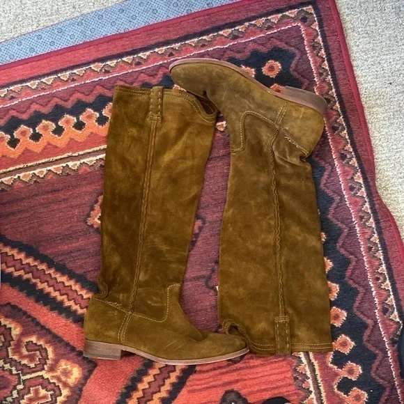 Frye boots 9b,​​​​​​​​​​​​​​​​​​​​​​​​​