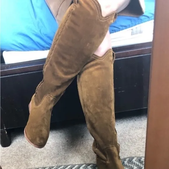 Frye boots 9b,​​​​​​​​​​​​​​​​​​​​​​​​​