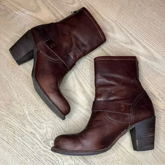Frye Karla Engineer Boots Stacked Block Heel Leather Buckle Brown Women’s 7.5