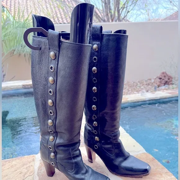 Frye Piper studded chocolate brown stacked heel boots SZ 8.5