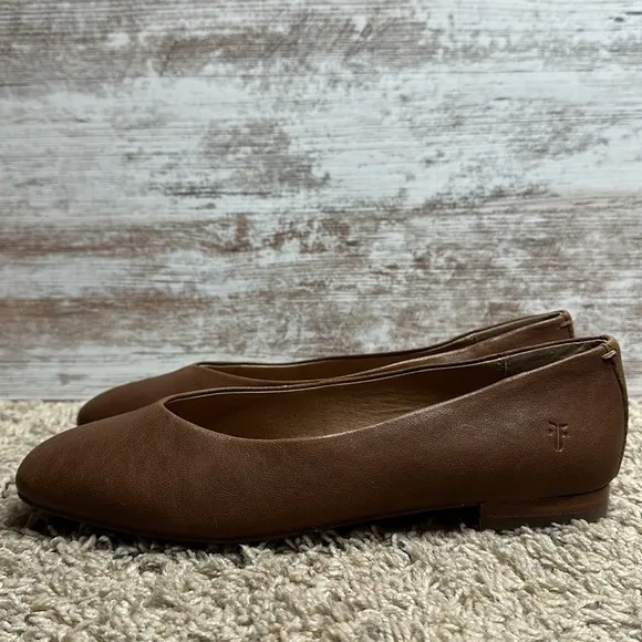 Frye Women's Dana Square Toe Ballet Flats Sz 7.5M