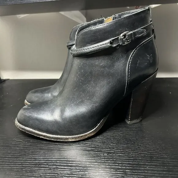 Frye Jenny Seam Ankle Boots Booties Black Stacked Heels Zip Buckle Women's Sz 10