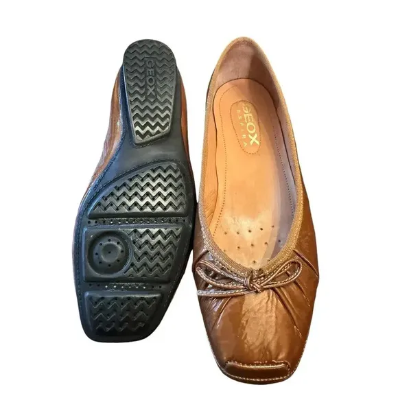 Geox Respira 7 Square toe ballet flats in patent brown leather