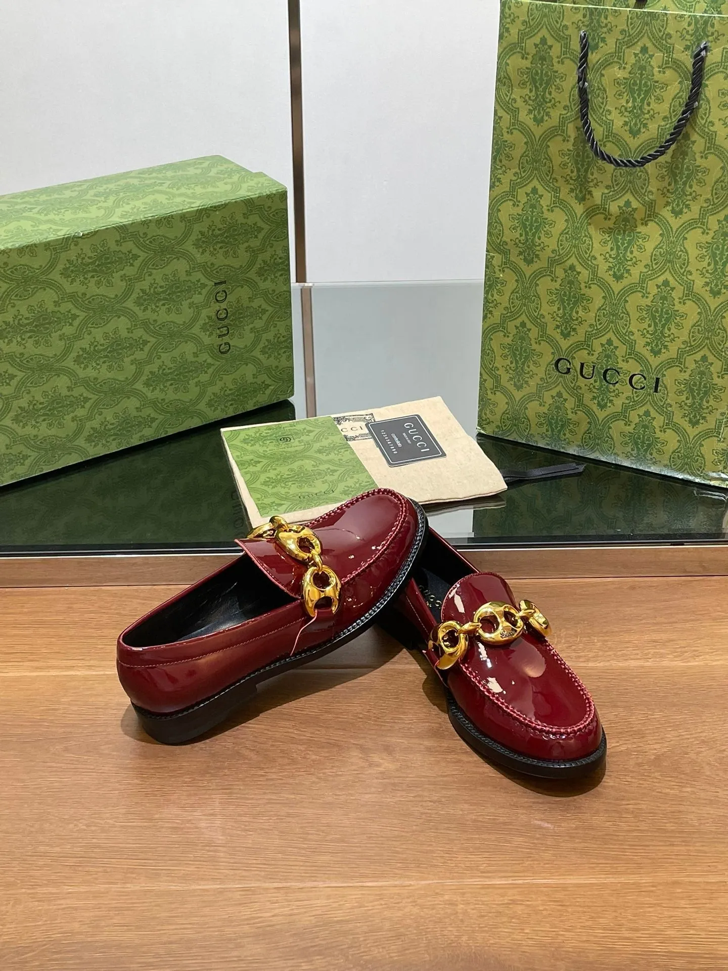GG LOAFER SHOES IN BLOOD RED CALFSKIN
