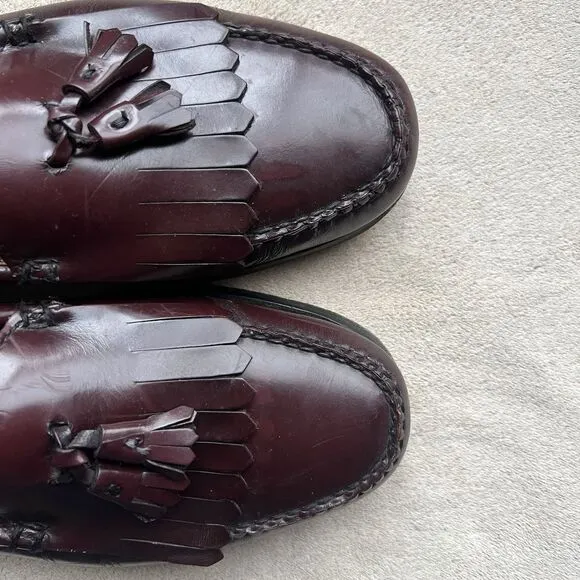 GH Bass &amp; Co. Weejuns Layton Burgundy Leather Tassle Loafers Men’s Size 11 D